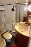 କ୍ରୁଜ୍ ଜାହାଜ ବିକ୍ରୟ ପାଇଁ