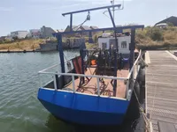 ମାଛଧରା ନୌ ବିକ୍ରୟ ପାଇଁ