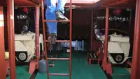 କାର୍ଯ୍ୟକାରୀ ନୌକା ବିକ୍ରୟ ପାଇଁ