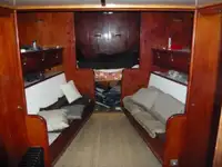 ପାଟ୍ରୋଲ୍ ନୌକା ବିକ୍ରୟ ପାଇଁ