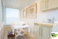 କ୍ରୁଜ୍ ଜାହାଜ ବିକ୍ରୟ ପାଇଁ