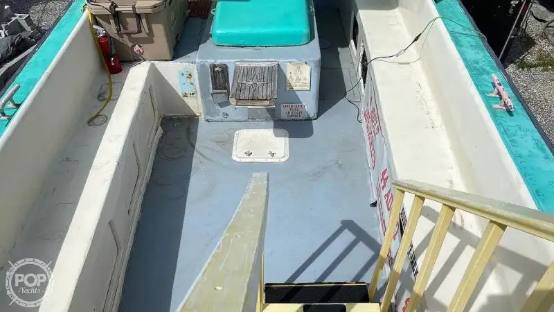କ୍ରୁଜ୍ ଜାହାଜ ବିକ୍ରୟ ପାଇଁ