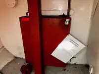 କାର୍ଯ୍ୟକାରୀ ନୌକା ବିକ୍ରୟ ପାଇଁ