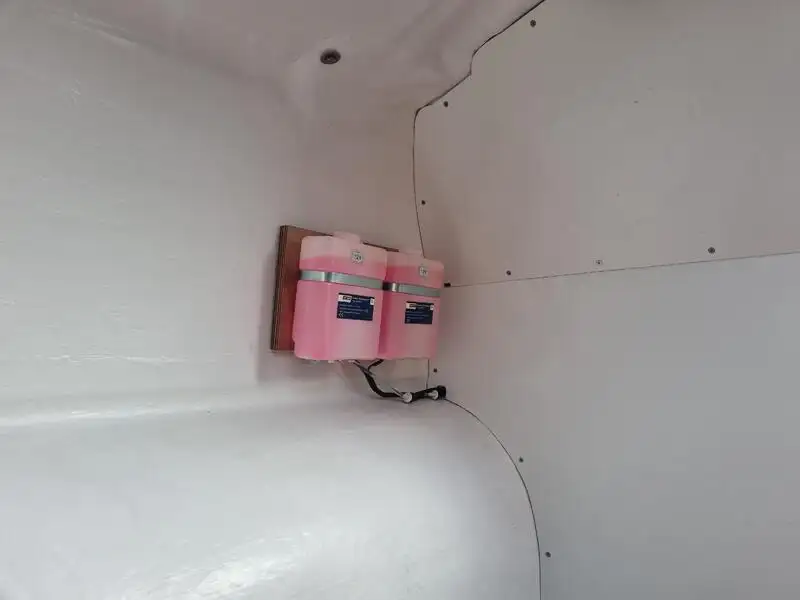 କଣ୍ଟେନର ଜାହାଜ ବିକ୍ରୟ ପାଇଁ