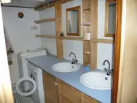 ଟୋବୋଟ୍ ବିକ୍ରୟ ପାଇଁ