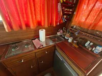 କାର୍ଯ୍ୟକାରୀ ନୌକା ବିକ୍ରୟ ପାଇଁ