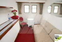 କ୍ରୁଜ୍ ଜାହାଜ ବିକ୍ରୟ ପାଇଁ