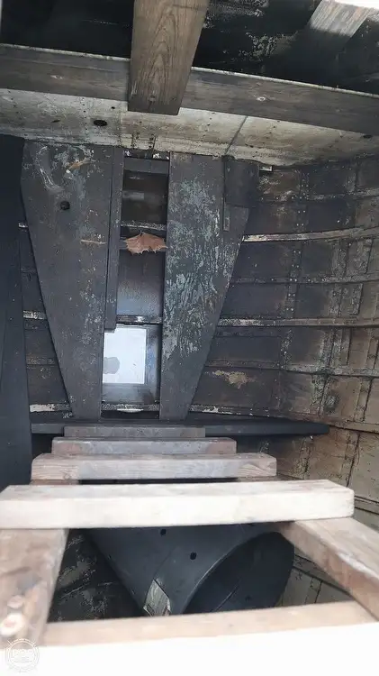 ପାଟ୍ରୋଲ୍ ନୌକା ବିକ୍ରୟ ପାଇଁ