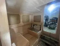 କାର୍ଯ୍ୟକାରୀ ନୌକା ବିକ୍ରୟ ପାଇଁ