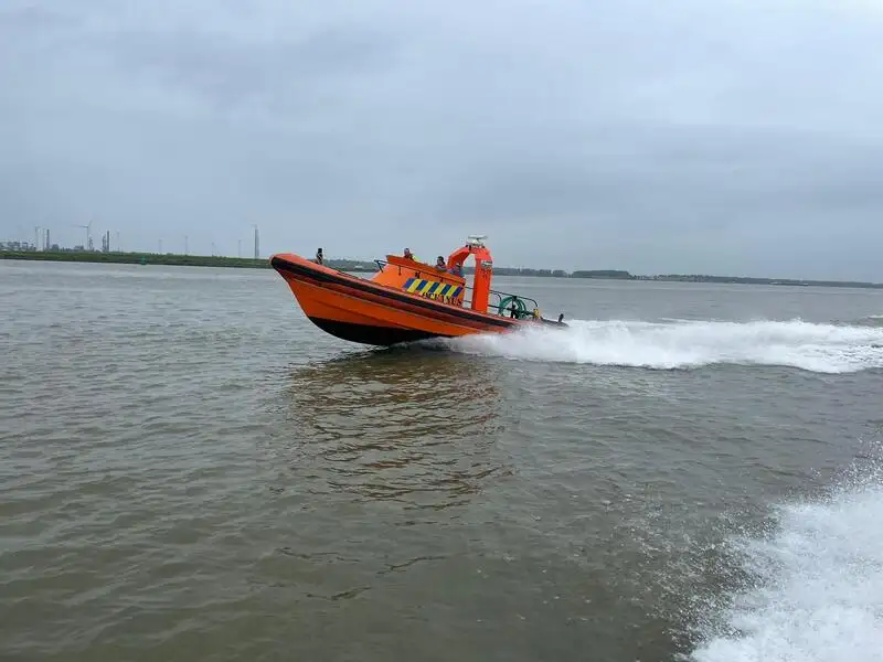 ରିଜିଡ୍ ଇନ୍ଫ୍ଲେଟେବଲ୍ ବୋଟ୍ ବିକ୍ରୟ ପାଇଁ