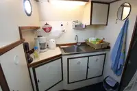 କ୍ରୁଜ୍ ଜାହାଜ ବିକ୍ରୟ ପାଇଁ