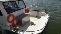 କ୍ରୁ ବୋଟ୍ ବିକ୍ରୟ ପାଇଁ