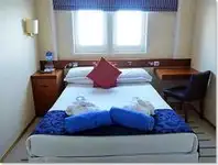 କ୍ରୁଜ୍ ଜାହାଜ ବିକ୍ରୟ ପାଇଁ