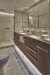 କ୍ରୁଜ୍ ଜାହାଜ ବିକ୍ରୟ ପାଇଁ