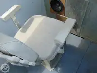ପାଟ୍ରୋଲ୍ ନୌକା ବିକ୍ରୟ ପାଇଁ