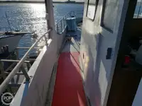ଫେରୀ ଜାହାଜ ବିକ୍ରୟ ପାଇଁ