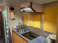 ପାଟ୍ରୋଲ୍ ନୌକା ବିକ୍ରୟ ପାଇଁ