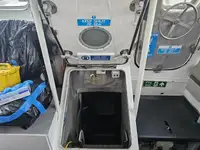 ଲାଇଫବୋଟ୍ ବିକ୍ରୟ ପାଇଁ
