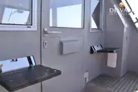 ପାଟ୍ରୋଲ୍ ନୌକା ବିକ୍ରୟ ପାଇଁ