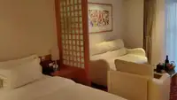 କ୍ରୁଜ୍ ଜାହାଜ ବିକ୍ରୟ ପାଇଁ