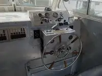 କ୍ରୁ ବୋଟ୍ ବିକ୍ରୟ ପାଇଁ