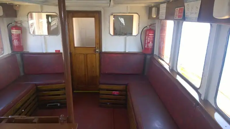 କ୍ରୁଜ୍ ଜାହାଜ ବିକ୍ରୟ ପାଇଁ