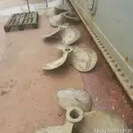 କ୍ରୁ ବୋଟ୍ ବିକ୍ରୟ ପାଇଁ