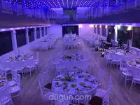 ଯାତ୍ରୀ ଜାହାଜ ବିକ୍ରୟ ପାଇଁ