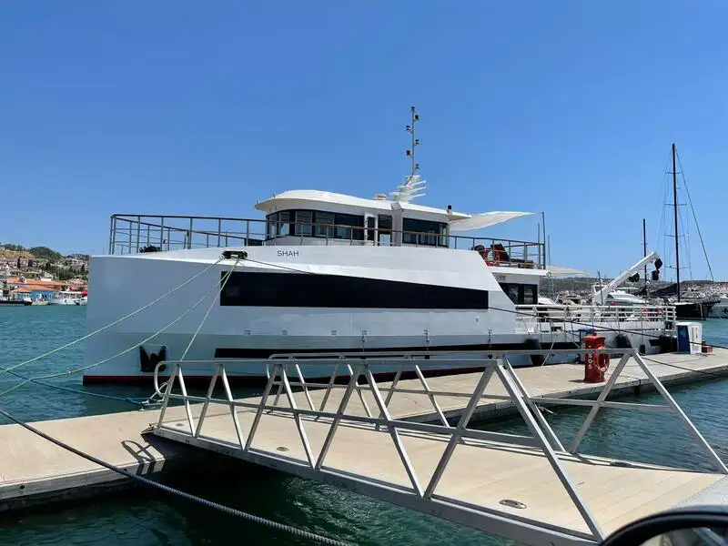 ଟୋବୋଟ୍ ବିକ୍ରୟ ପାଇଁ