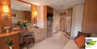 କ୍ରୁଜ୍ ଜାହାଜ ବିକ୍ରୟ ପାଇଁ