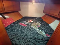 କାର୍ଯ୍ୟକାରୀ ନୌକା ବିକ୍ରୟ ପାଇଁ