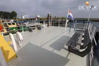 ଫ୍ଲୋଟିଂ ହୋଟେଲ୍ ବିକ୍ରୟ ପାଇଁ