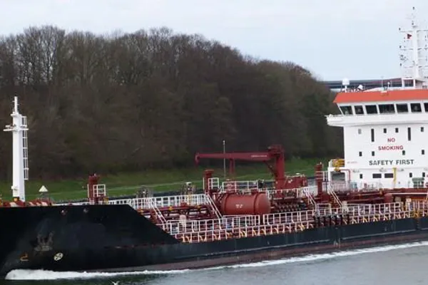 Oil/Chemical tanker for sale