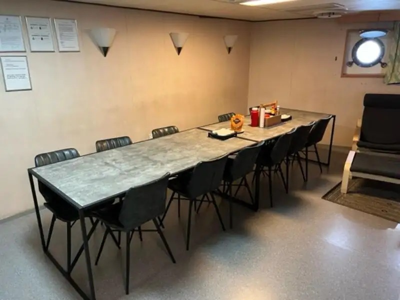 ଟୋବୋଟ୍ ବିକ୍ରୟ ପାଇଁ