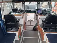 କାଟାମାରାନ୍ ବିକ୍ରୟ ପାଇଁ