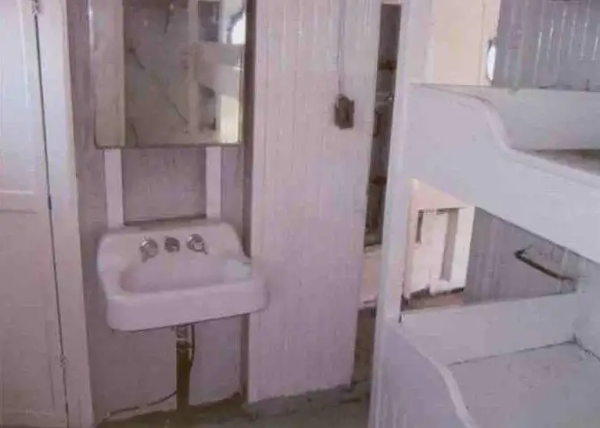 ଟୋବୋଟ୍ ବିକ୍ରୟ ପାଇଁ