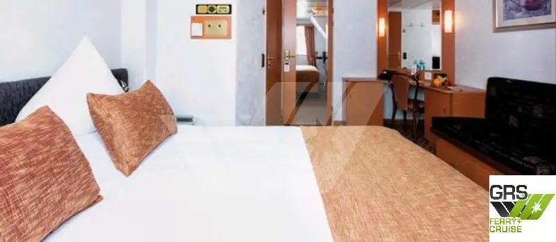କ୍ରୁଜ୍ ଜାହାଜ ବିକ୍ରୟ ପାଇଁ