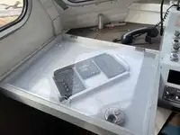 ପାଟ୍ରୋଲ୍ ନୌକା ବିକ୍ରୟ ପାଇଁ