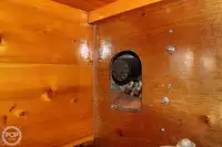 ମାଛ ପ୍ରକ୍ରିୟାକରଣ ନୌ ବିକ୍ରୟ ପାଇଁ
