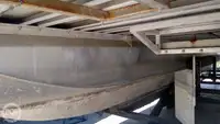 କଣ୍ଟେନର ଜାହାଜ ବିକ୍ରୟ ପାଇଁ
