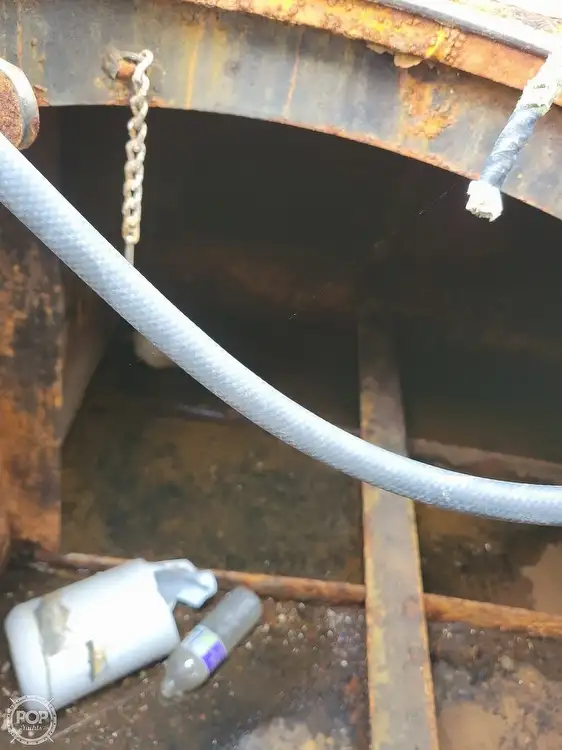 ସପ୍ଲାୟ ଜାହାଜ ବିକ୍ରୟ ପାଇଁ