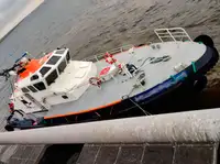 କ୍ରୁ ବୋଟ୍ ବିକ୍ରୟ ପାଇଁ