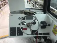 କ୍ରୁ ବୋଟ୍ ବିକ୍ରୟ ପାଇଁ