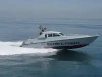 ପାଟ୍ରୋଲ୍ ନୌକା ବିକ୍ରୟ ପାଇଁ