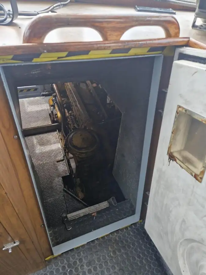 ପାଇଲଟ୍ ଡଙ୍ଗା | ବିକ୍ରୟ ପାଇଁ